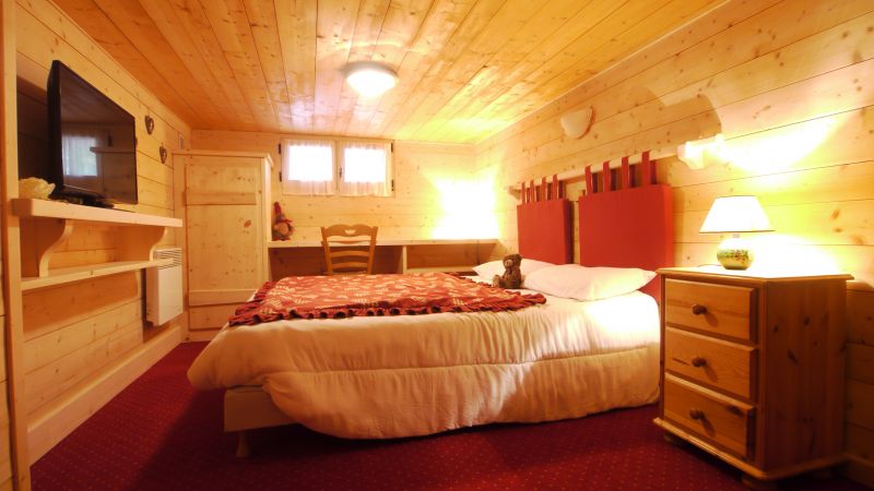 photo 16 Owner direct vacation rental Les Gets chalet Rhone-Alps Haute-Savoie bedroom 7