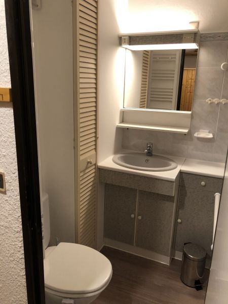 photo 12 Owner direct vacation rental Alpe d'Huez appartement Rhone-Alps Isre Washing facilities