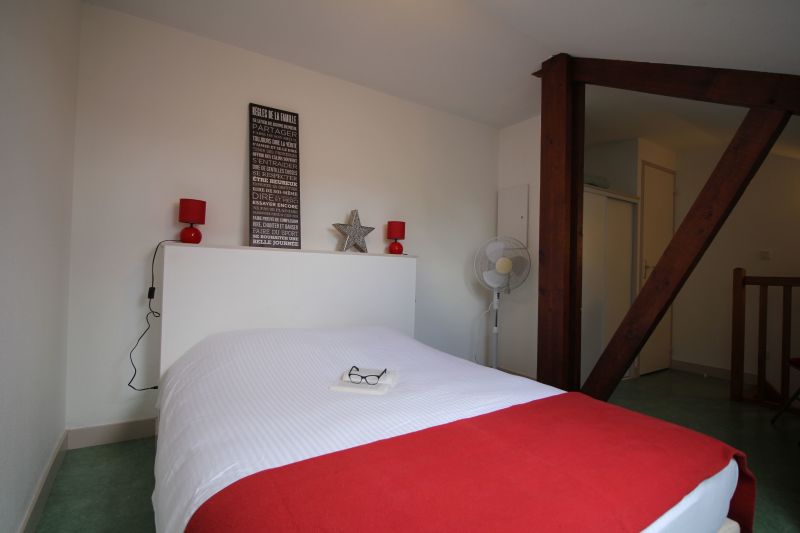 photo 1 Owner direct vacation rental Montignac sur Vzre (Grottes de Lascaux) gite   bedroom 1