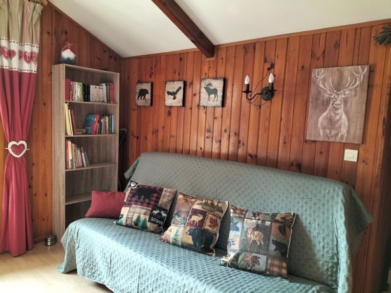 photo 11 Owner direct vacation rental Noyant chalet Pays de la Loire Maine et Loire Living room