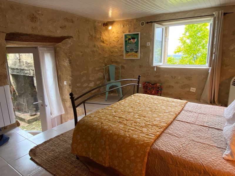 photo 8 Owner direct vacation rental Saint Emilion chambrehote Aquitaine Gironde bedroom 2