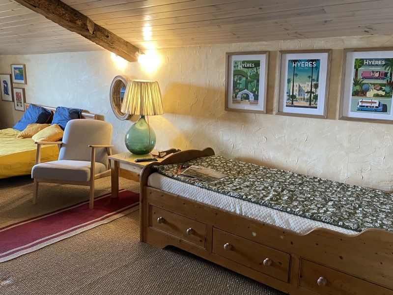photo 12 Owner direct vacation rental Saint Emilion chambrehote Aquitaine Gironde bedroom 3