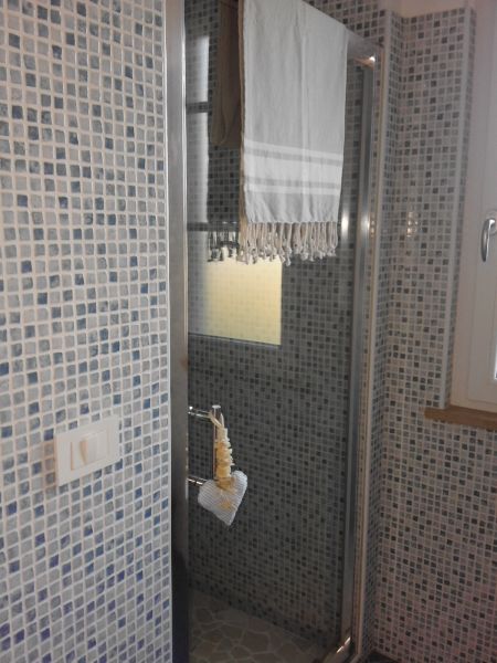 photo 14 Owner direct vacation rental Ortona maison Abruzzo Chieti Province Washing facilities