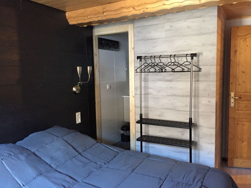 photo 10 Owner direct vacation rental Les Menuires chalet Rhone-Alps Savoie bedroom 2
