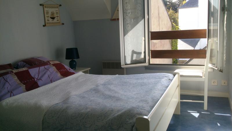 photo 3 Owner direct vacation rental Locmariaquer appartement Brittany Morbihan bedroom 1