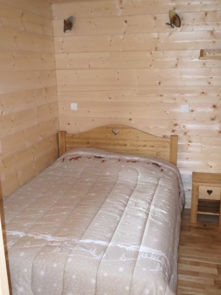 photo 3 Owner direct vacation rental Samons chalet Rhone-Alps Haute-Savoie bedroom 1