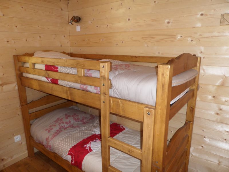 photo 6 Owner direct vacation rental Samons chalet Rhone-Alps Haute-Savoie bedroom 2