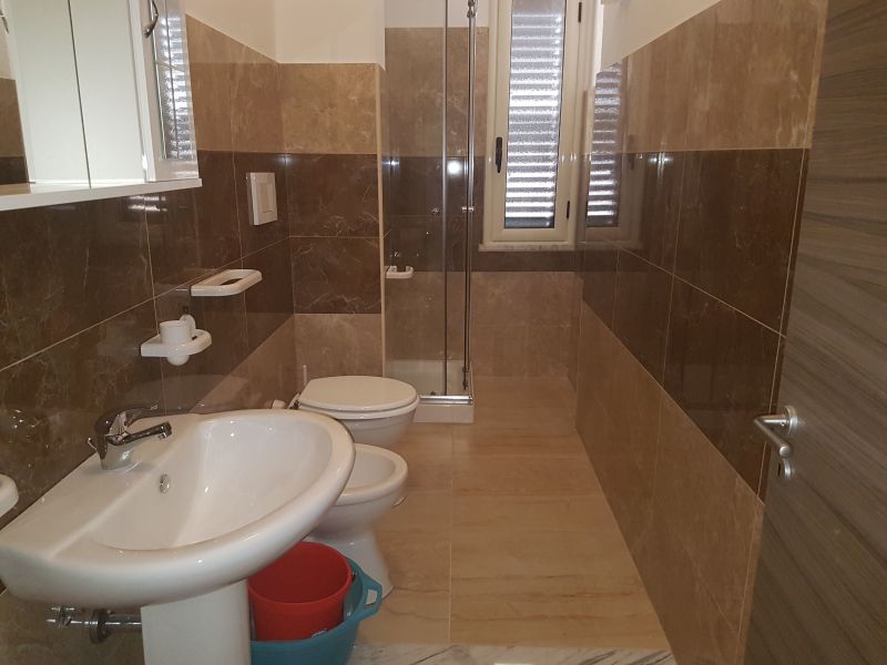 photo 3 Owner direct vacation rental Isola di Capo Rizzuto appartement Calabria Crotone Province bathroom