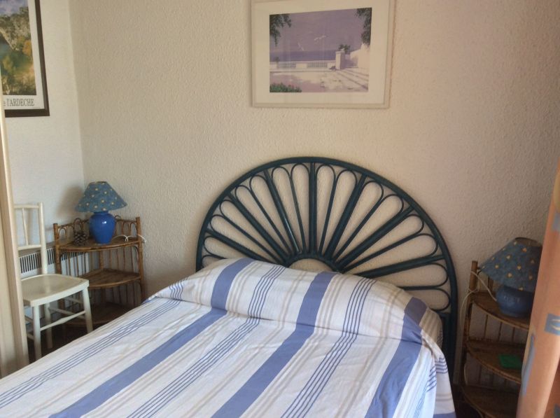 photo 4 Owner direct vacation rental Cap d'Agde appartement Languedoc-Roussillon Hrault bedroom 2