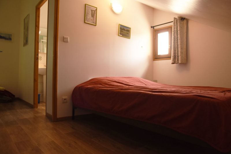 photo 6 Owner direct vacation rental Risoul 1850 appartement Provence-Alpes-Cte d'Azur Hautes-Alpes bedroom 4