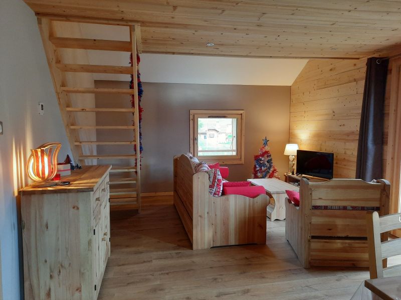 photo 17 Owner direct vacation rental Samons appartement Rhone-Alps Haute-Savoie Sitting room