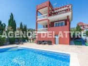 Pescola swimming pool holiday rentals: villa no. 128594