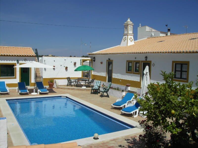 photo 3 Owner direct vacation rental Porches studio Algarve  Swimming pool