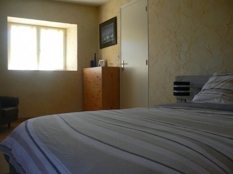photo 6 Owner direct vacation rental Saint Emilion gite Aquitaine Gironde bedroom 2