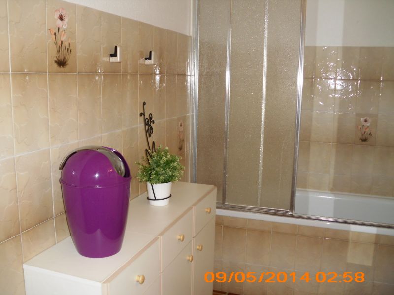 photo 1 Owner direct vacation rental Le Barcares villa Languedoc-Roussillon Pyrnes-Orientales bathroom