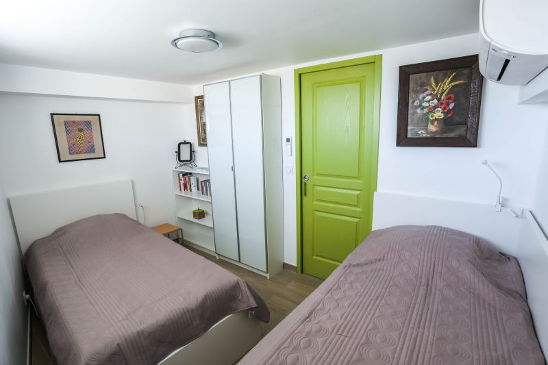 photo 10 Owner direct vacation rental La Ciotat appartement Provence-Alpes-Cte d'Azur Bouches du Rhne bedroom 2