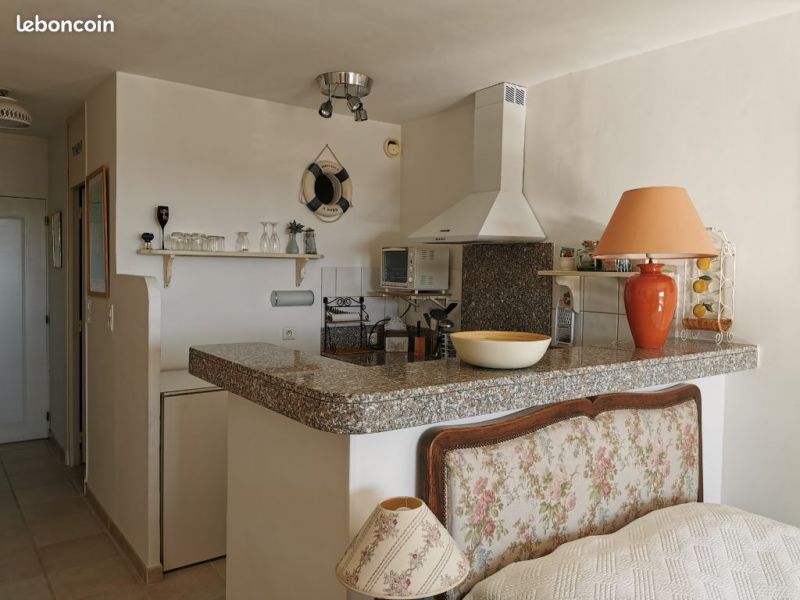 photo 5 Owner direct vacation rental Saint Tropez studio Provence-Alpes-Cte d'Azur Var Open-plan kitchen