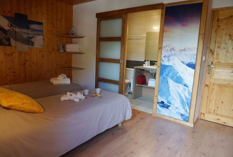 photo 3 Owner direct vacation rental Les Menuires chalet Rhone-Alps Savoie bedroom 2