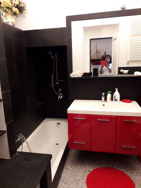photo 15 Owner direct vacation rental Levanto appartement Liguria La Spezia Province bathroom 1