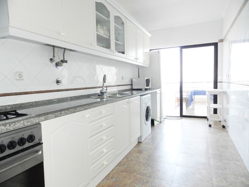photo 5 Owner direct vacation rental Sesimbra appartement   Sep. kitchen