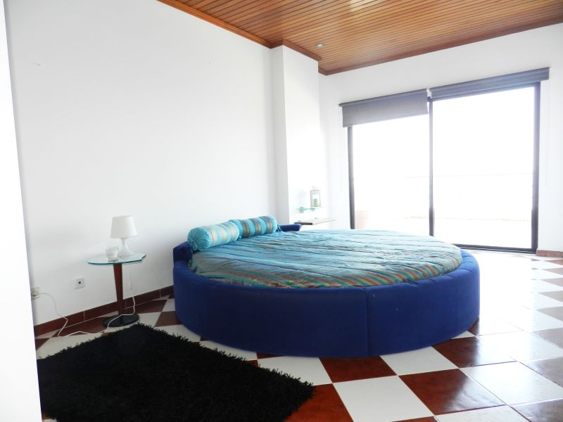 photo 10 Owner direct vacation rental Sesimbra appartement   bedroom 1