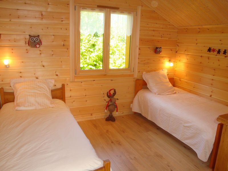 photo 9 Owner direct vacation rental Samons chalet Rhone-Alps  bedroom 4