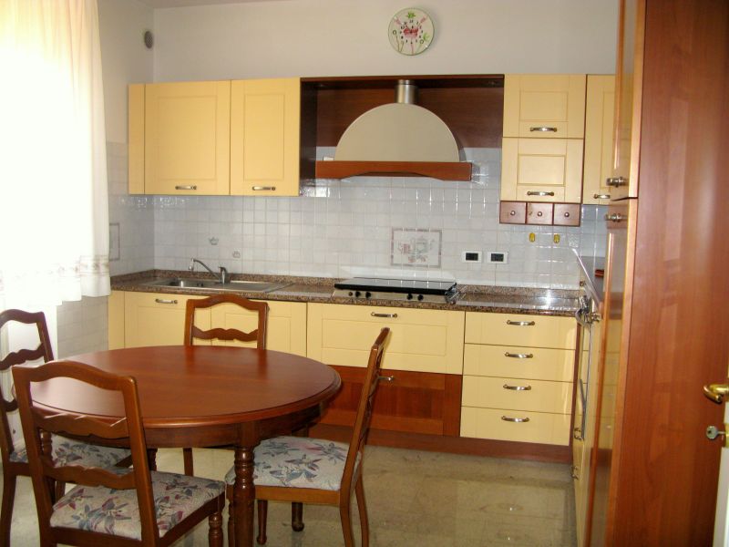 photo 8 Owner direct vacation rental Civitanova Marche maison Marche Macerata Province Sep. kitchen