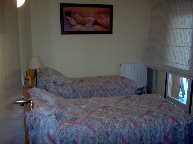 photo 2 Owner direct vacation rental Matar appartement   bedroom 2