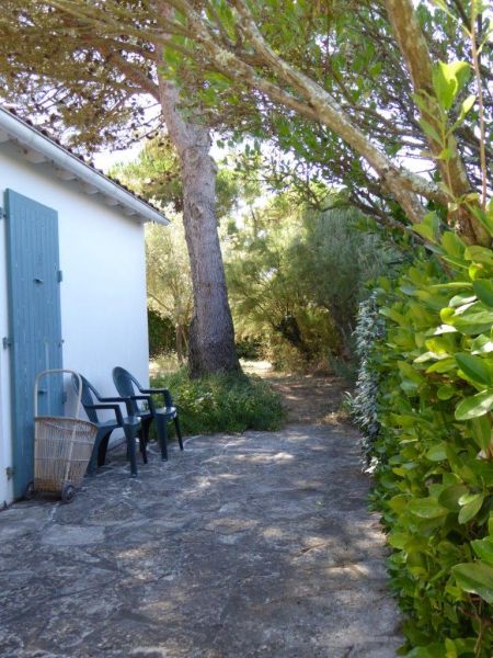 photo 1 Owner direct vacation rental Le Bois-Plage-en-R maison Poitou-Charentes Charente-Maritime Terrace