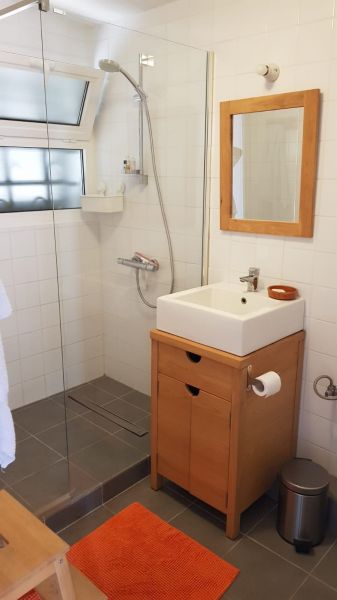 photo 6 Owner direct vacation rental Llana maison Catalonia Girona (province of) Washing facilities
