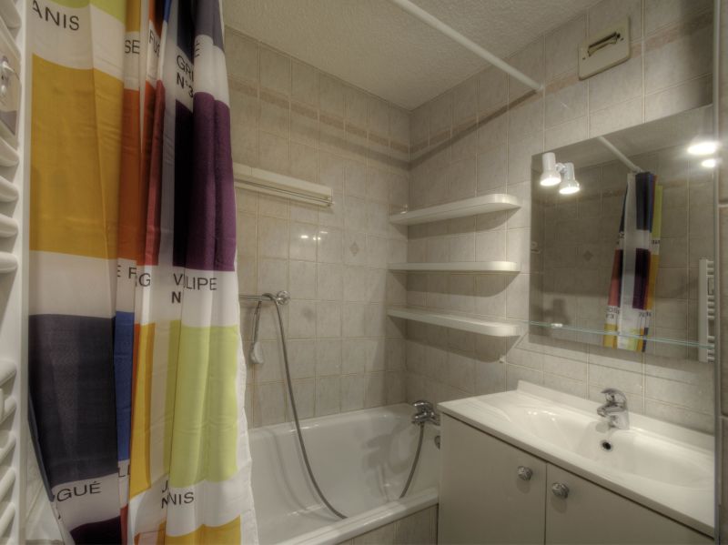 photo 6 Owner direct vacation rental Valmorel appartement Rhone-Alps Savoie bathroom
