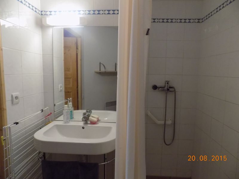 photo 6 Owner direct vacation rental Valloire appartement Rhone-Alps Savoie bathroom