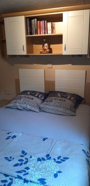 photo 7 Owner direct vacation rental Vias Plage mobilhome Languedoc-Roussillon Hrault bedroom 1