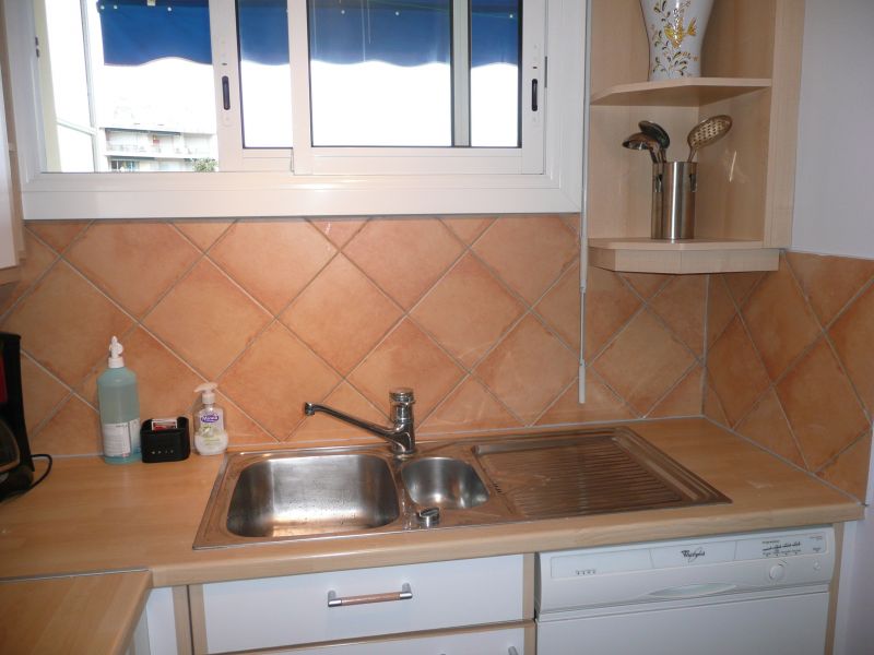 photo 9 Owner direct vacation rental Antibes appartement Provence-Alpes-Cte d'Azur Alpes-Maritimes Sep. kitchen
