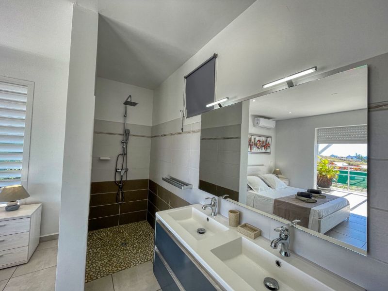 photo 8 Owner direct vacation rental Saint Francois villa Grande Terre  bathroom 2