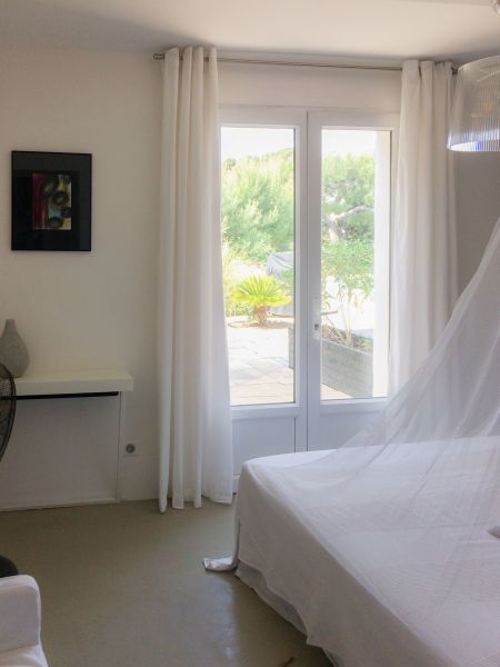 photo 16 Owner direct vacation rental Ensus la Redonne appartement Provence-Alpes-Cte d'Azur Bouches du Rhne bedroom 2