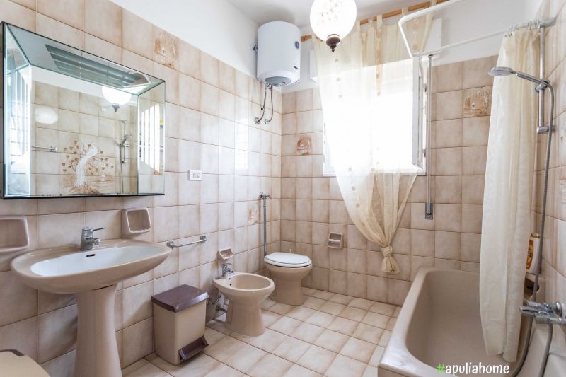 photo 21 Owner direct vacation rental Torre Suda villa Puglia Lecce Province bathroom 2