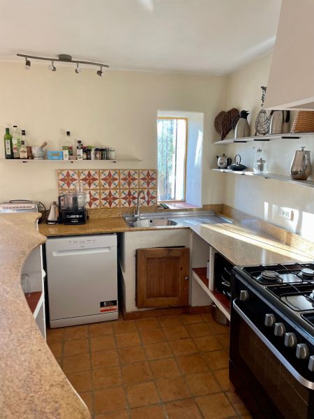 photo 11 Owner direct vacation rental Isle sur la Sorgue maison Provence-Alpes-Cte d'Azur  Open-plan kitchen