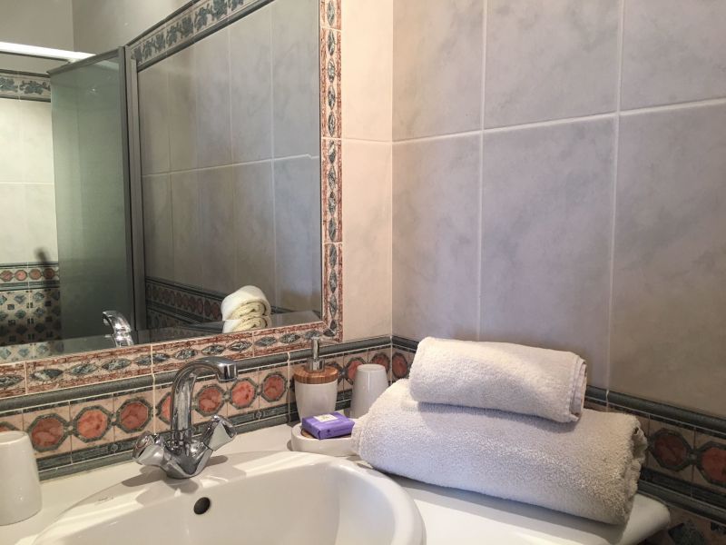 photo 10 Owner direct vacation rental Gordes maison Provence-Alpes-Cte d'Azur Vaucluse bathroom