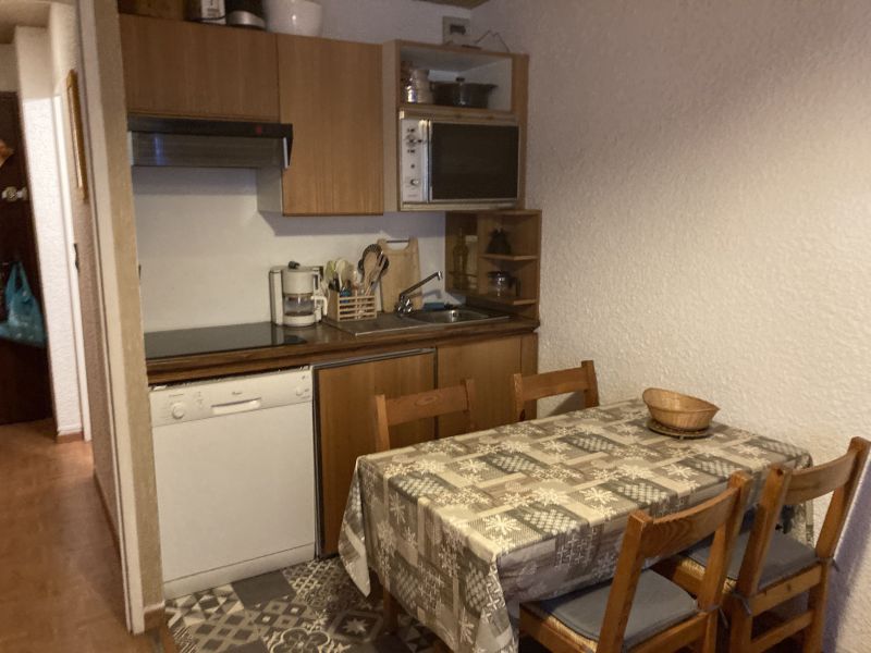 photo 9 Owner direct vacation rental Alpe d'Huez studio Rhone-Alps Isre Kitchenette