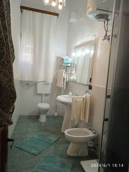 photo 19 Owner direct vacation rental Castellammare del Golfo appartement Sicily Trapani Province bathroom