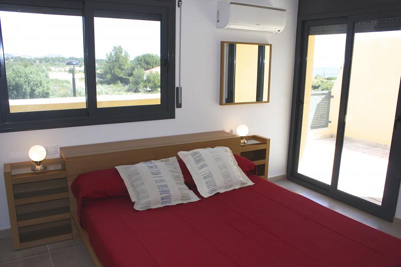 photo 8 Owner direct vacation rental L'Ametlla de Mar chalet Catalonia Tarragona (province of) bedroom 1