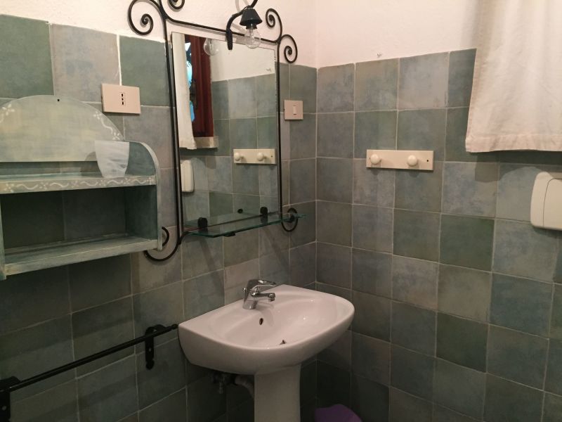 photo 21 Owner direct vacation rental Aranci Gulf appartement Sardinia Olbia Tempio Province bathroom 3