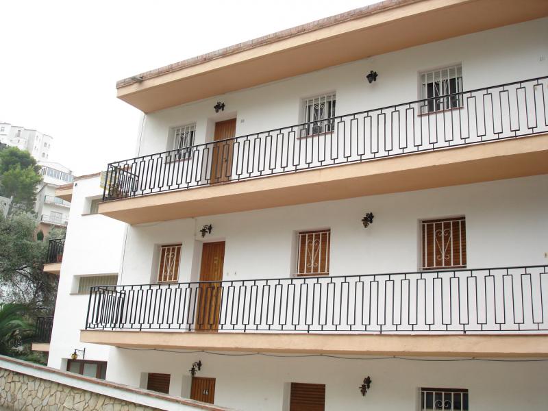 photo 4 Owner direct vacation rental Rosas appartement Catalonia Girona (province of) Outside view