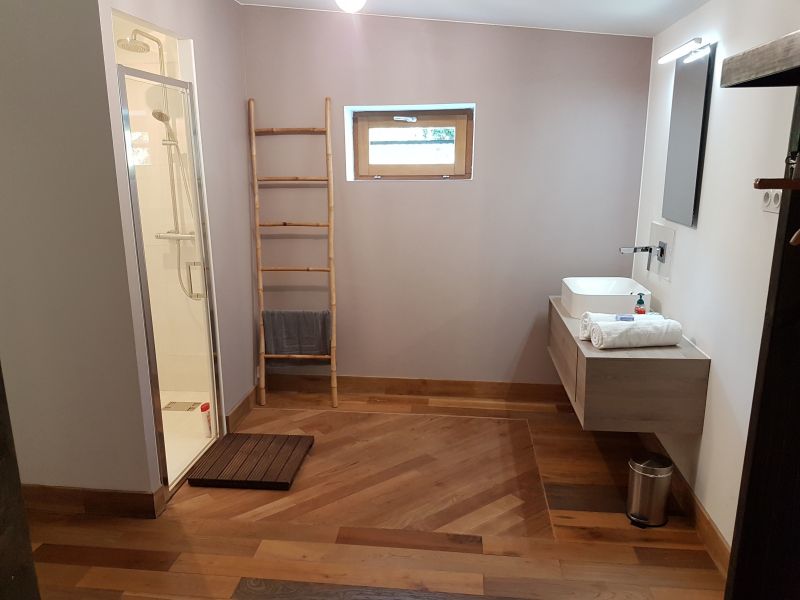 photo 15 Owner direct vacation rental Nmes villa Languedoc-Roussillon Gard Washing facilities