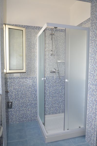 photo 11 Owner direct vacation rental Pat appartement Puglia Lecce Province bathroom 2