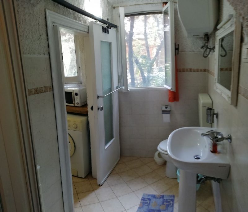 photo 19 Owner direct vacation rental Levanto appartement Liguria La Spezia Province bathroom