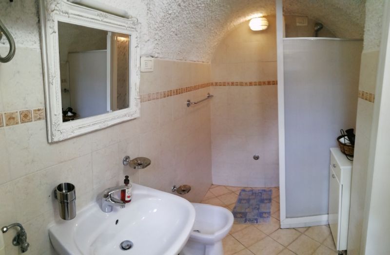 photo 20 Owner direct vacation rental Levanto appartement Liguria La Spezia Province bathroom