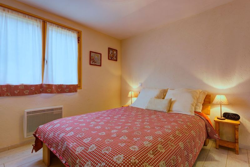 photo 12 Owner direct vacation rental La Clusaz gite Rhone-Alps Haute-Savoie bedroom 2