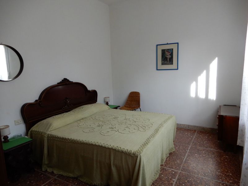 photo 5 Owner direct vacation rental Principina a Mare maison   bedroom 1